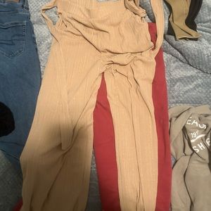 They are tie off pants